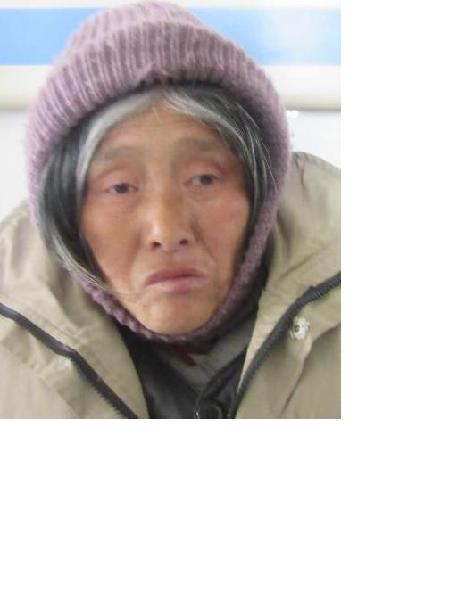 流浪人员仲兴女照片，让爱回家