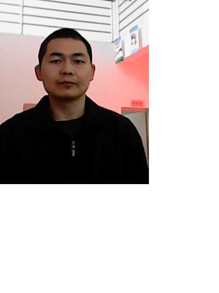 流浪人员何建军照片，让爱回家