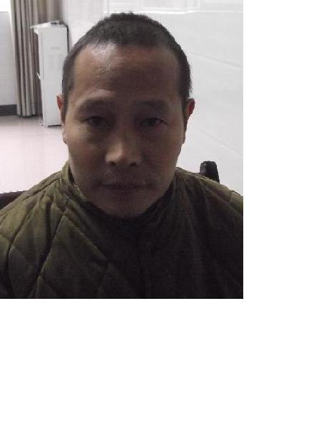 流浪人员谢晓波照片，让爱回家