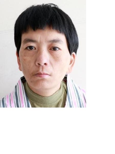 流浪人员张爱梅照片，让爱回家