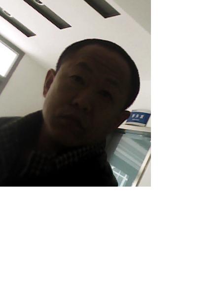 流浪人员王显会（留站）照片，让爱回家