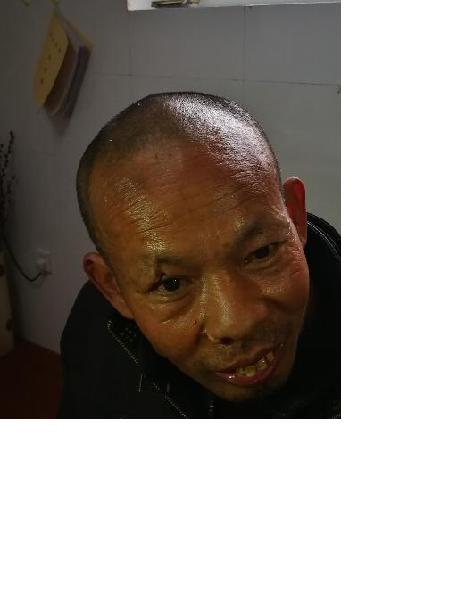 流浪人员无名氏185照片，让爱回家