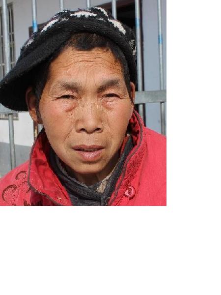 流浪人员谷洁一照片，让爱回家