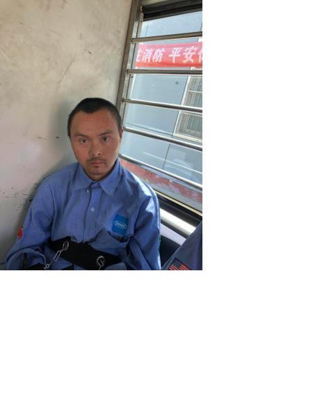 流浪人员单小二照片，让爱回家