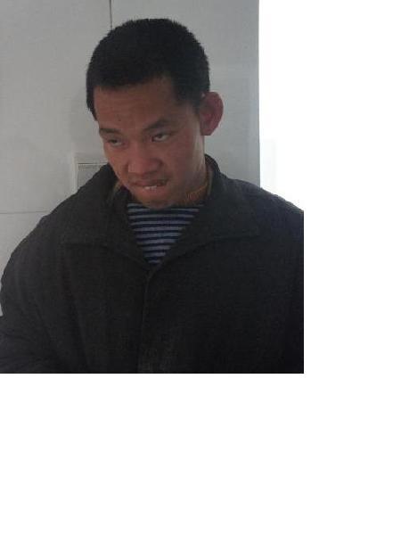 流浪人员九华男照片，让爱回家