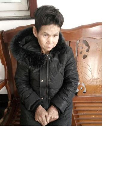流浪人员无名氏女14照片，让爱回家