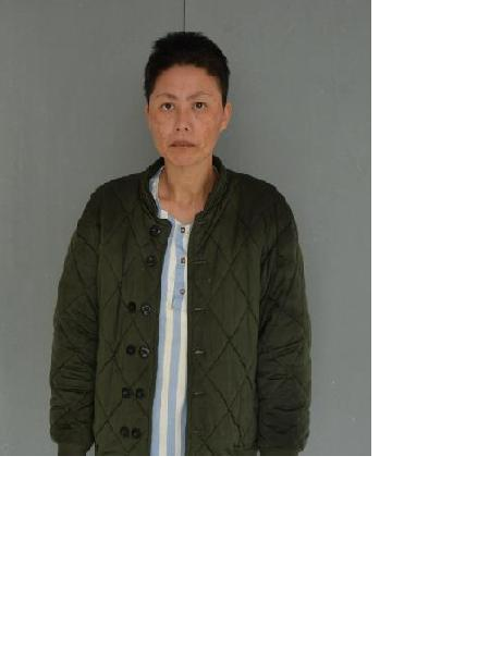 流浪人员卫生女照片，让爱回家