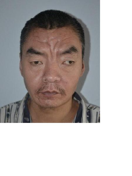 流浪人员韩继伟照片，让爱回家