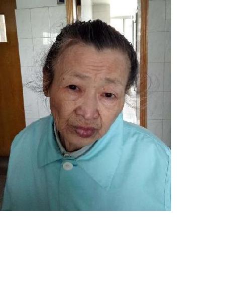 流浪人员无名女照片，让爱回家