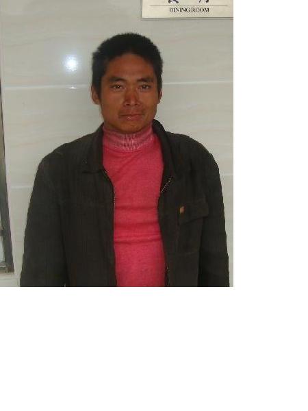 流浪人员男无名氏30吴明胜照片，让爱回家