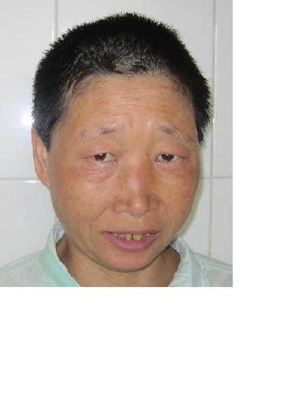 流浪人员1371031照片，让爱回家