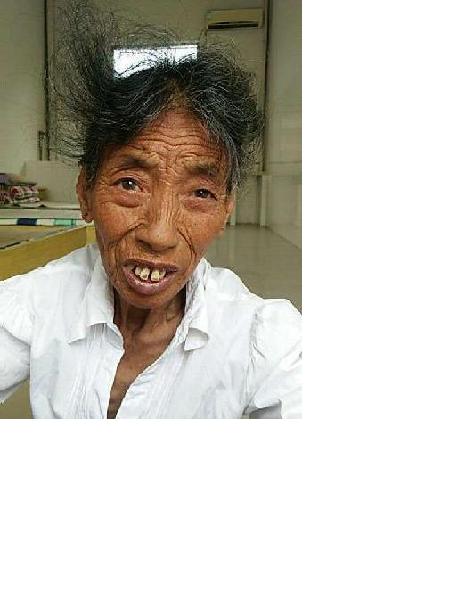 流浪人员半哑女照片，让爱回家