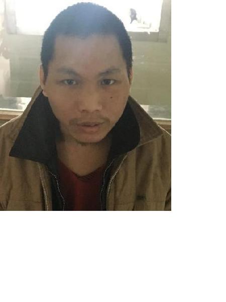 流浪人员康帅照片，让爱回家