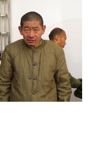 流浪人员流浪男141照片，让爱回家