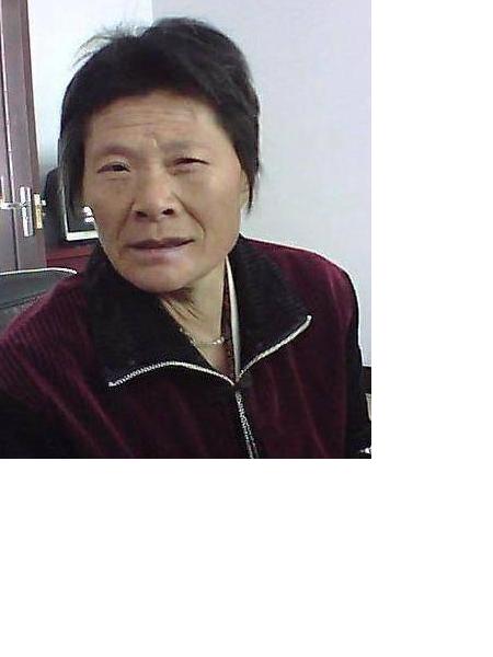 流浪人员无名女照片，让爱回家