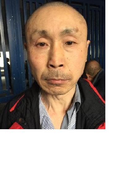 流浪人员黄显超照片，让爱回家