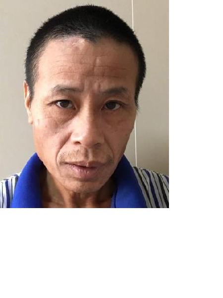 流浪人员警男171013照片，让爱回家