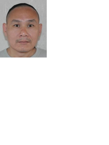 流浪人员梁攀照片，让爱回家