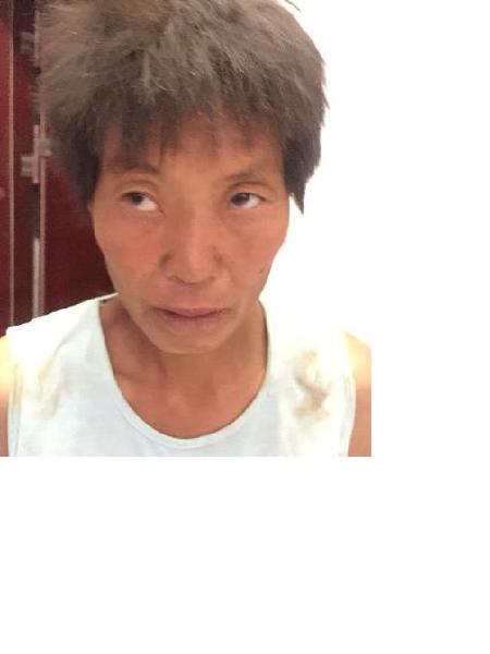 流浪人员无名女照片，让爱回家