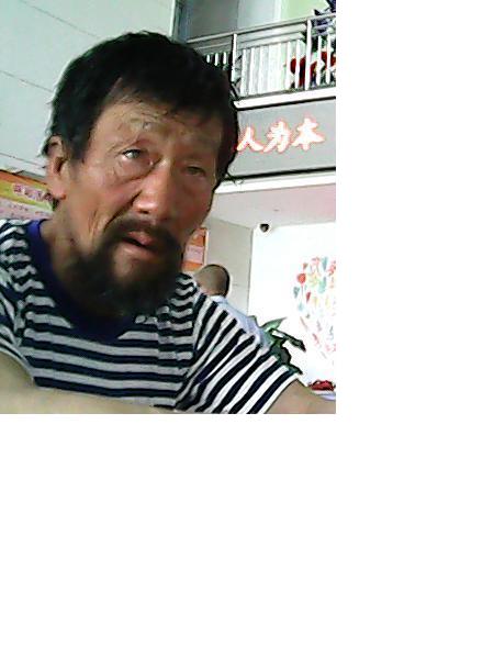 流浪人员巴彦0807照片，让爱回家