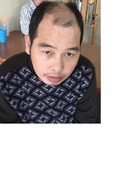 流浪人员王哲伍照片，让爱回家