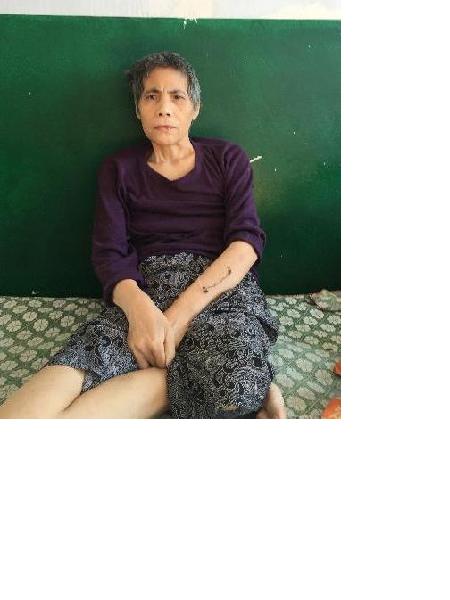 流浪人员残疾女照片，让爱回家
