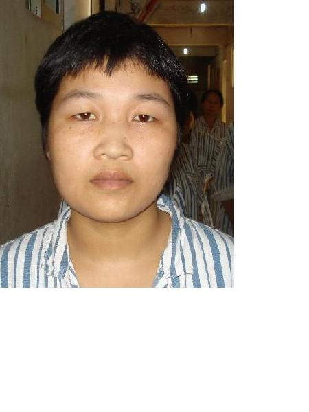 流浪人员小云照片，让爱回家