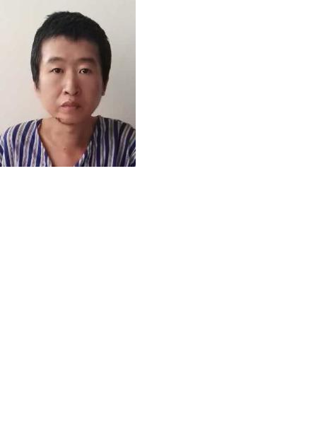 流浪人员何宏斌照片，让爱回家