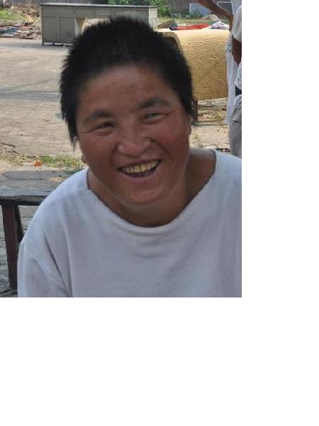 流浪人员杨惊蛰照片，让爱回家