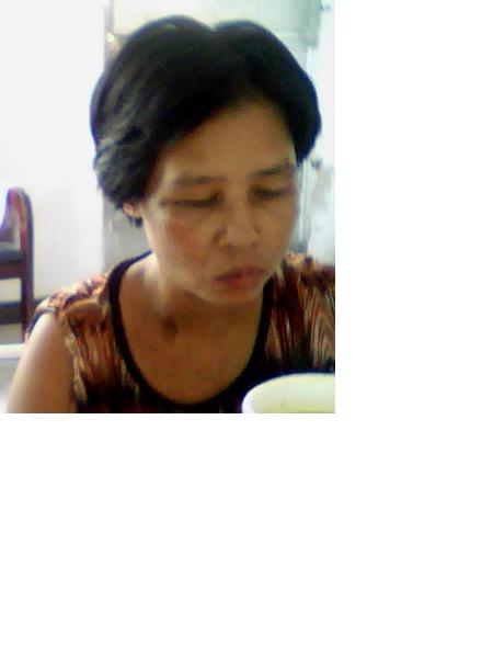 流浪人员甘霖女照片，让爱回家