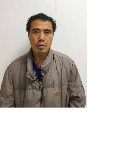 流浪人员警男181228照片，让爱回家