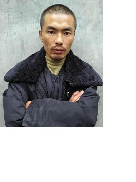 流浪人员李龙军照片，让爱回家