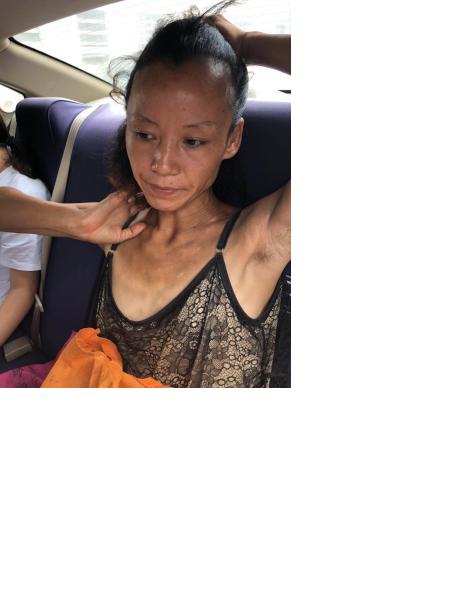 流浪人员佳晨照片，让爱回家