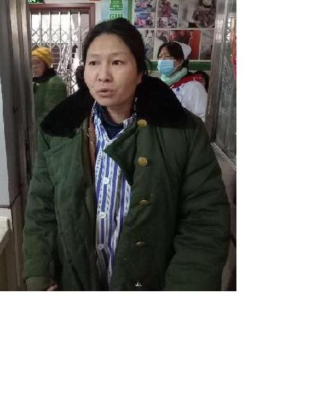 流浪人员徐艳华照片，让爱回家