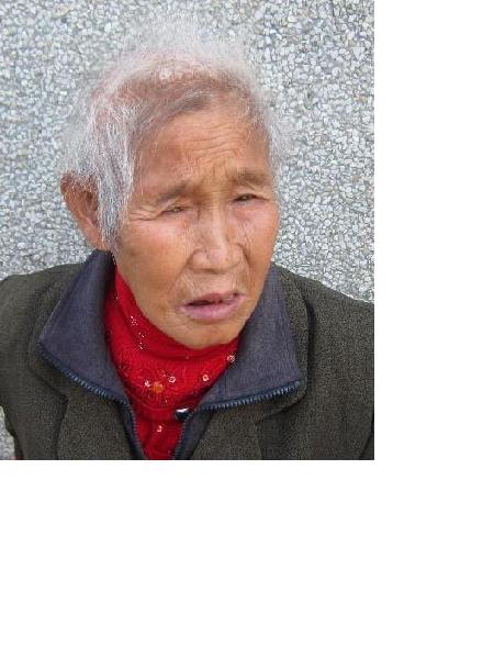 流浪人员无名女131号照片，让爱回家