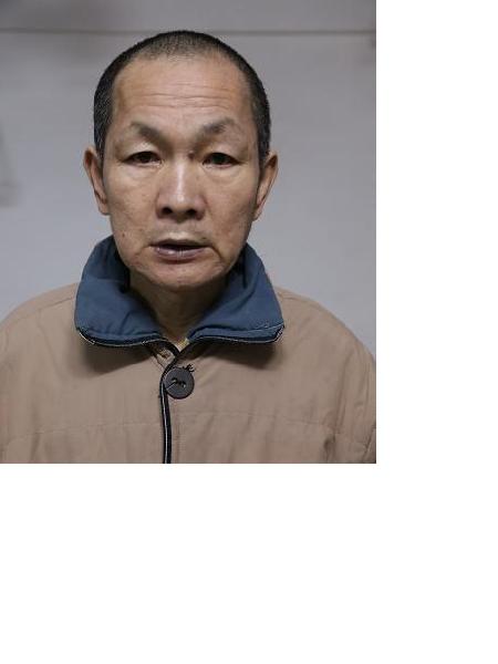 流浪人员岳福辉照片，让爱回家