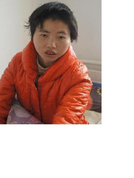 流浪人员无名女（邹转）照片，让爱回家