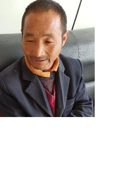 流浪人员汤仁见照片，让爱回家