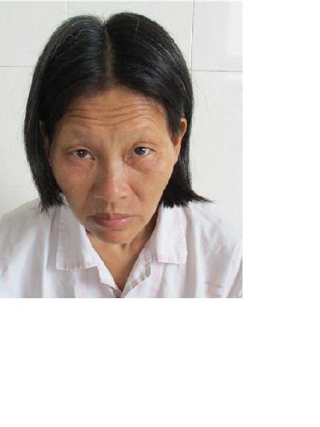 流浪人员助红英照片，让爱回家