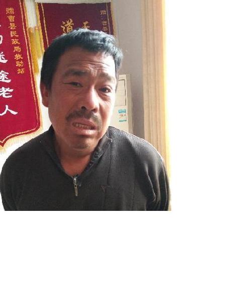 流浪人员党青岗照片，让爱回家