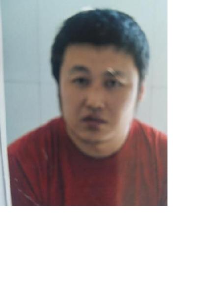 流浪人员李友伟照片，让爱回家