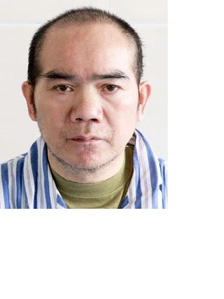 流浪人员何宝笔照片，让爱回家