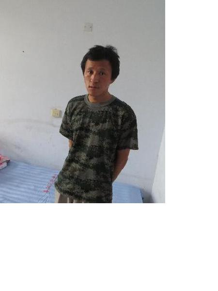 流浪人员李凤武照片，让爱回家
