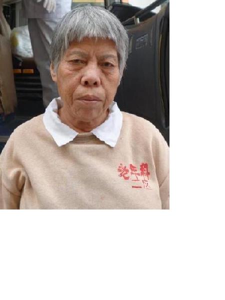 流浪人员助李桂英照片，让爱回家