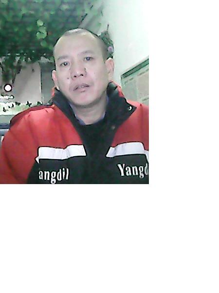 流浪人员警男疗小弟照片，让爱回家