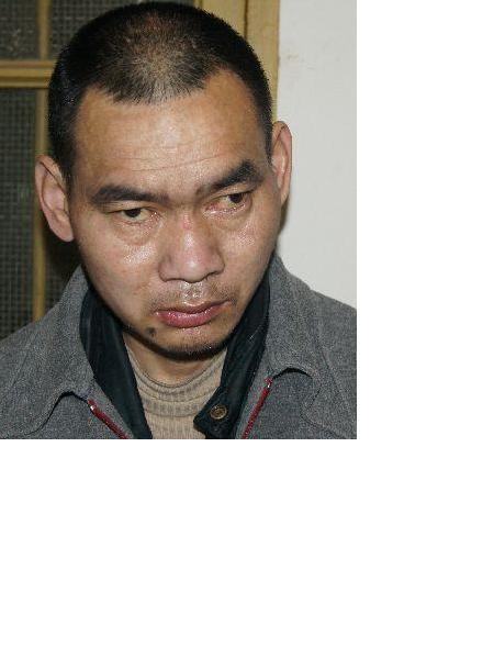 流浪人员郴杨二照片，让爱回家