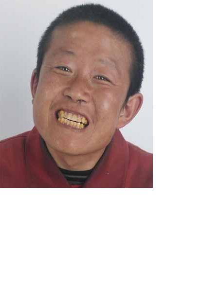 流浪人员亮子（自称）照片，让爱回家