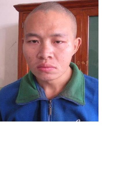 流浪人员吴小平照片，让爱回家