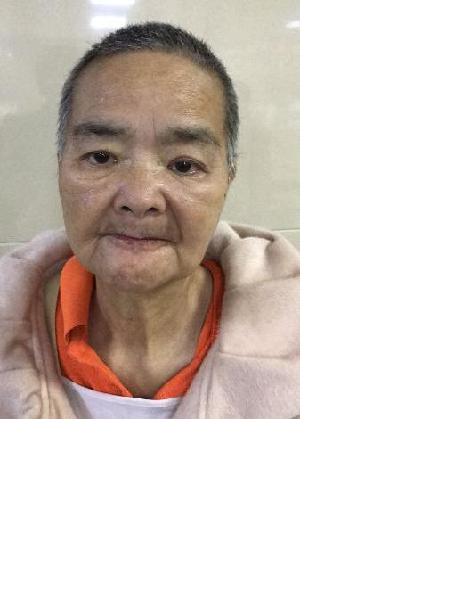 流浪人员救助女170921照片，让爱回家