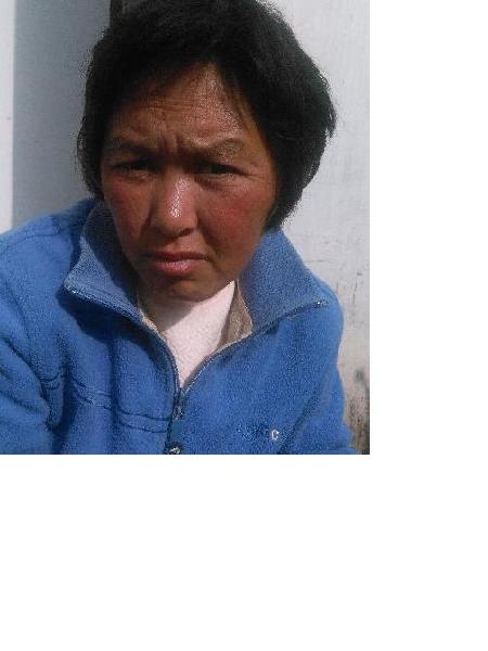 流浪人员王明芬照片，让爱回家